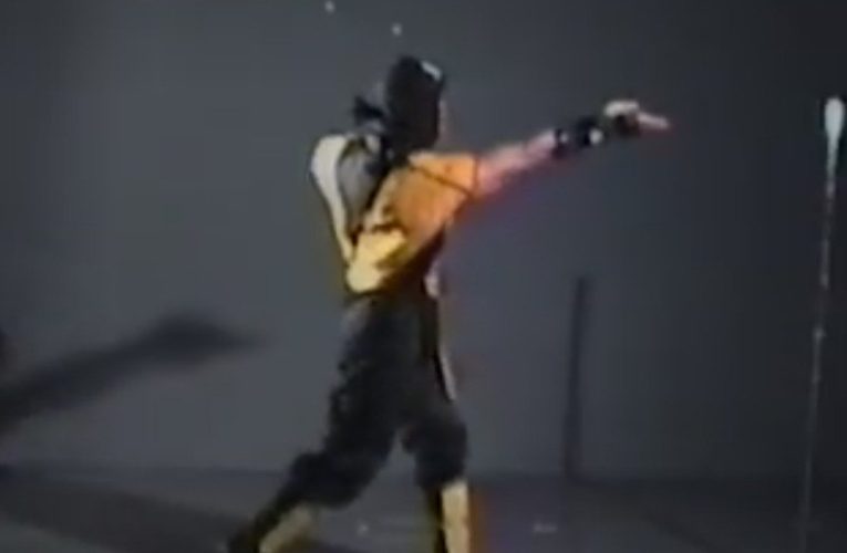 Video: Vieni qui e guarda la creazione dell'iconica mossa della lancia di Scorpion per Mortal Kombat