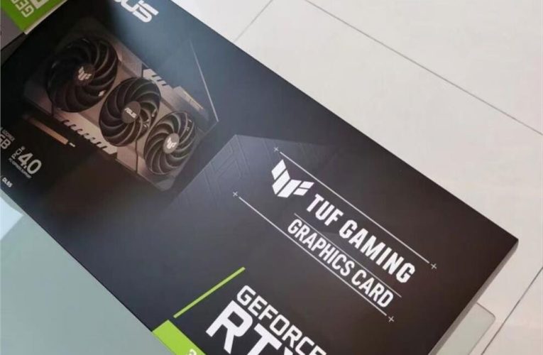 ASUS TUF Gaming GeForce RTX 3090 Ti Box Pictured